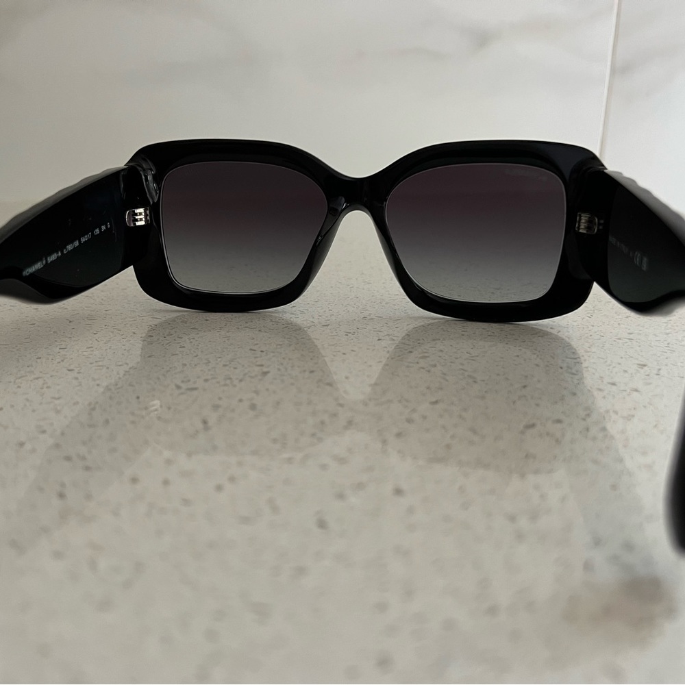 Chanel CC Black Rectangle Sunglasses - Picture 3 of 7